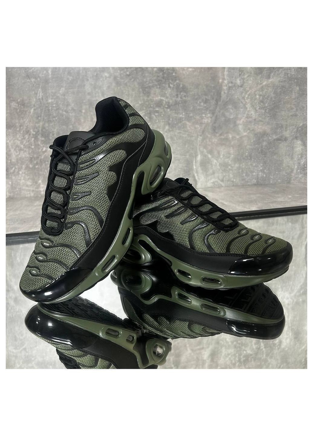 Оливковые (хаки) демисезонные кроссовки мужские Stilli TN