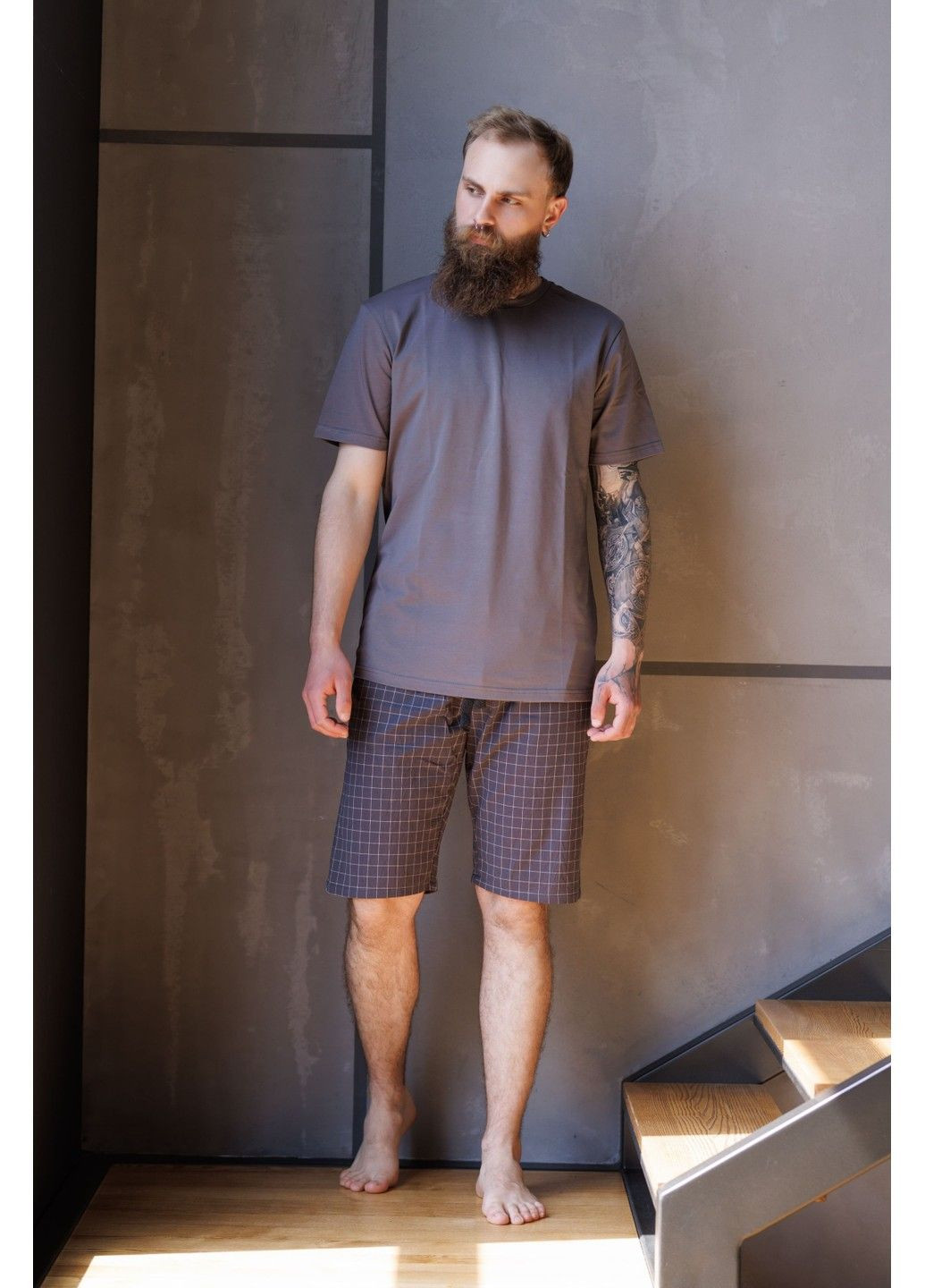 Пижама мужская футболка темносерая + шорты HOMELY в клетку графит Handy Wear (337715533)
