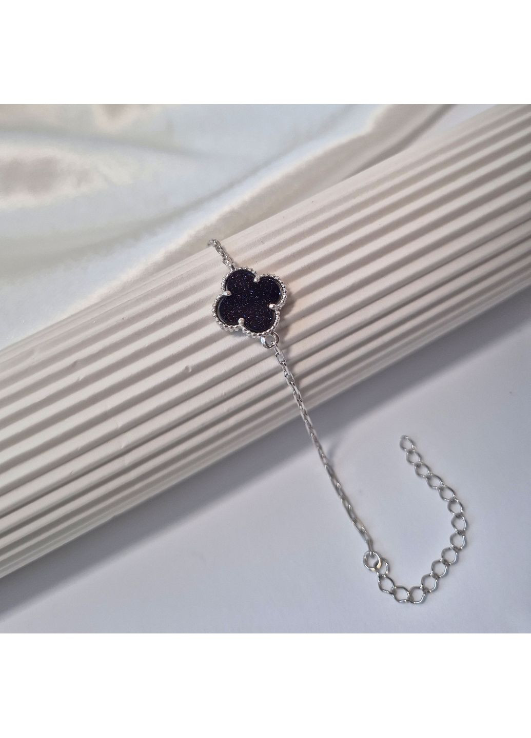 Срібний браслет Квітка з Авантюрином Срібло 925 проби Родованное 4949м 2.83г Nobrand (369974975)