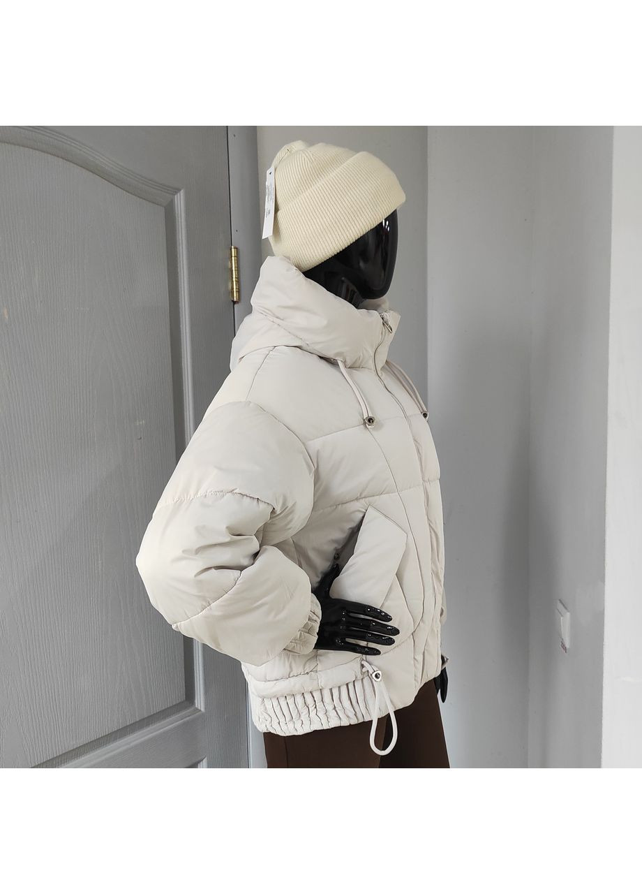 Молочная зимняя куртка женская зима дутая капюшон укороченная тёплая молоко No Brand