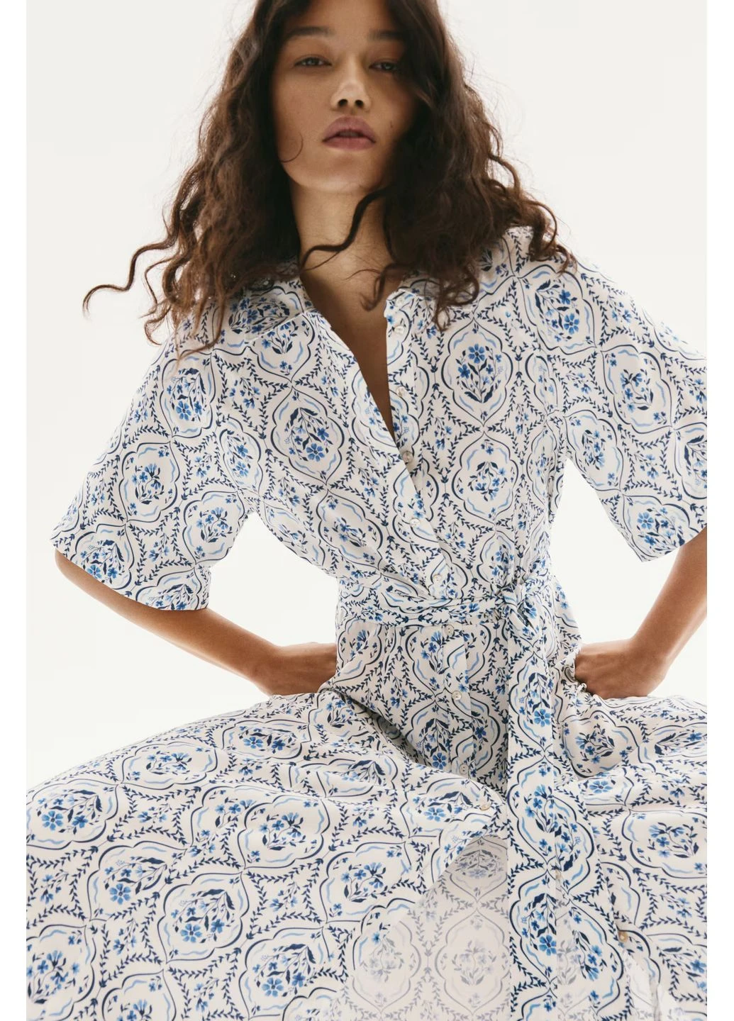 Білий сукня H&M однотонна