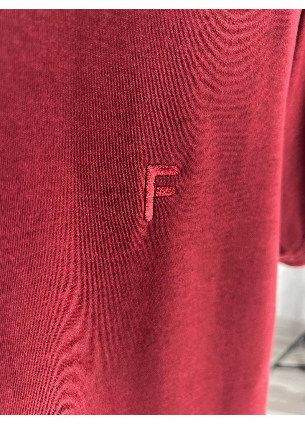 Футболка жіноча A-N 25197 вишивка літера F однотонна базова середня довжина one size No Brand - (321629874)