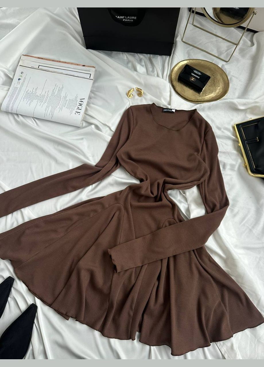 Коричневое повседневный мини-платье с пышной юбкой в рубчик клеш Adelante однотонное