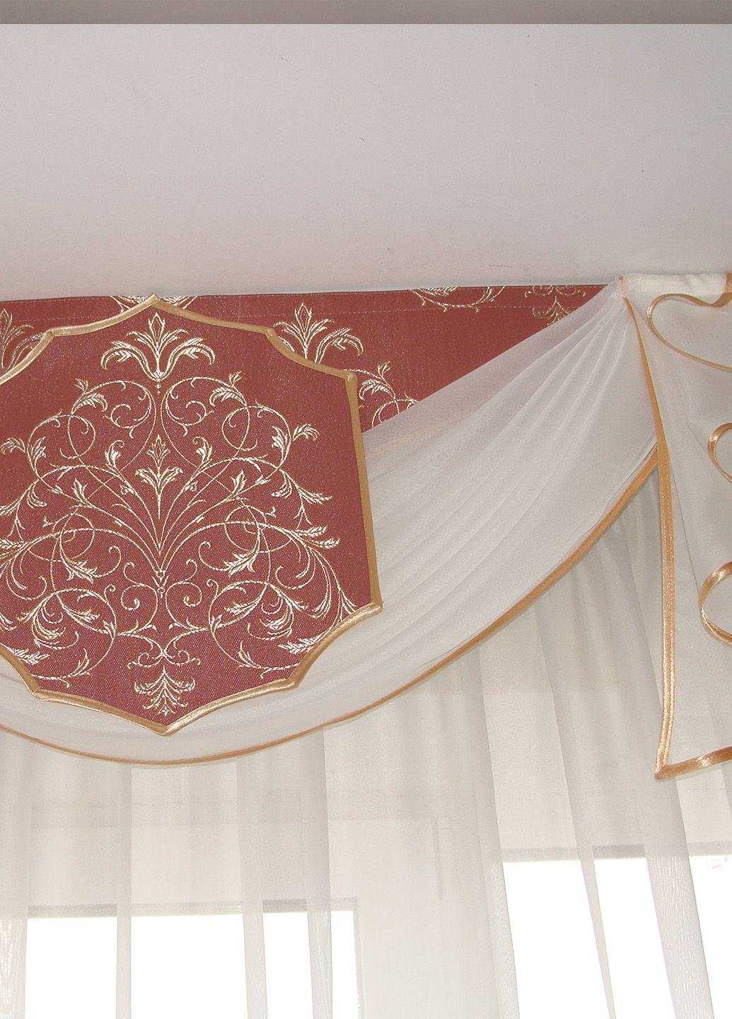 Жорсткий ламбрекен Корона 2м рожевий (141_3ж) Firanka Damask (345733301)