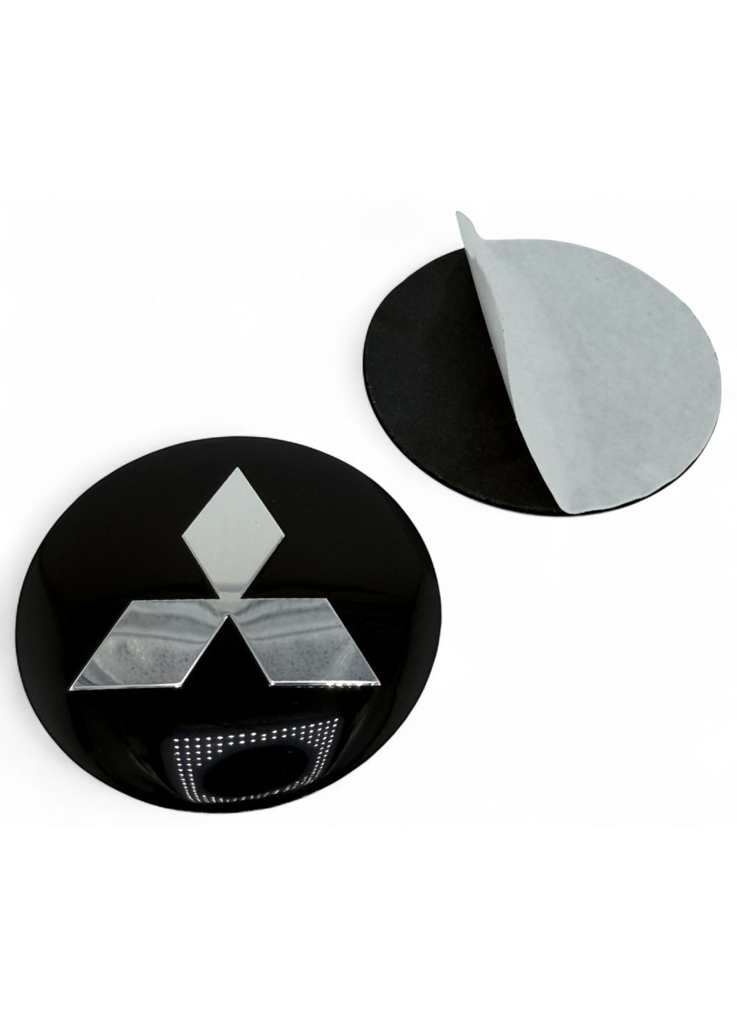 Наклейки з логотипом Міцубісі 56 мм алюмінієві Чорна з хром логотипом 4 штуки. No Brand (364957860)