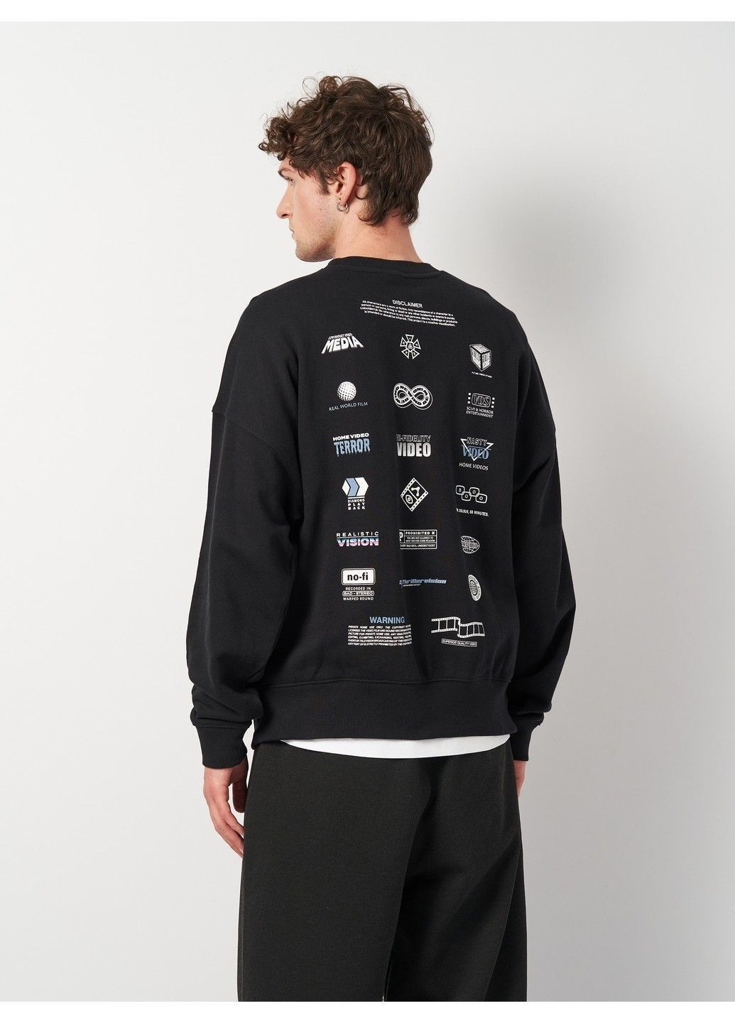 Чорний світшот H&M напис (366343302)