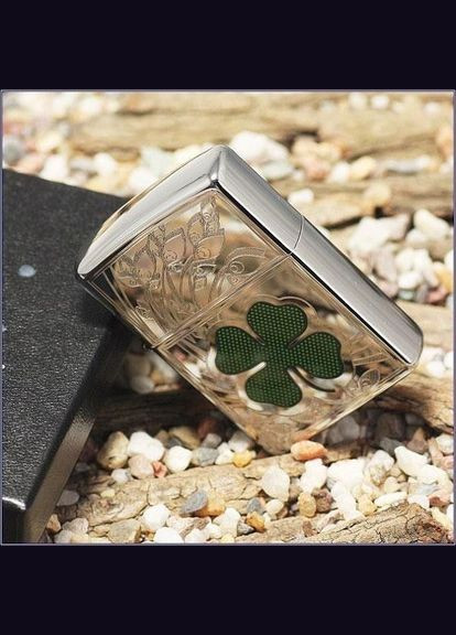Запальничка 24699 FOUR LEAF CLOVER THUMBPRINT HIGH POLISH CHROME Zippo (316612427)