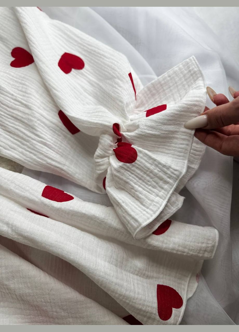 Білий святковий сукня із сердечками No Brand