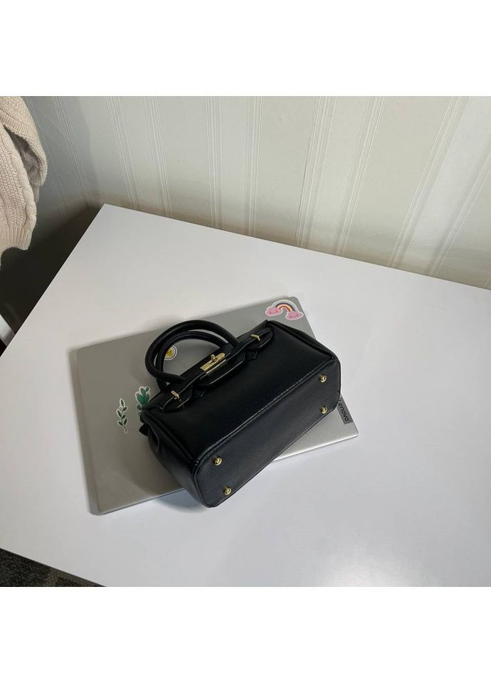 Вишукана сумка середнього розміру в чорному кольорі з ручками No Brand (362588103)