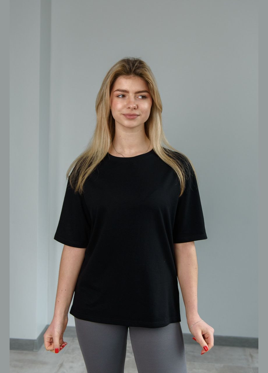 Чорна всесезон футболка жіноча з розрізом колір чорний р. m. l xl No Brand