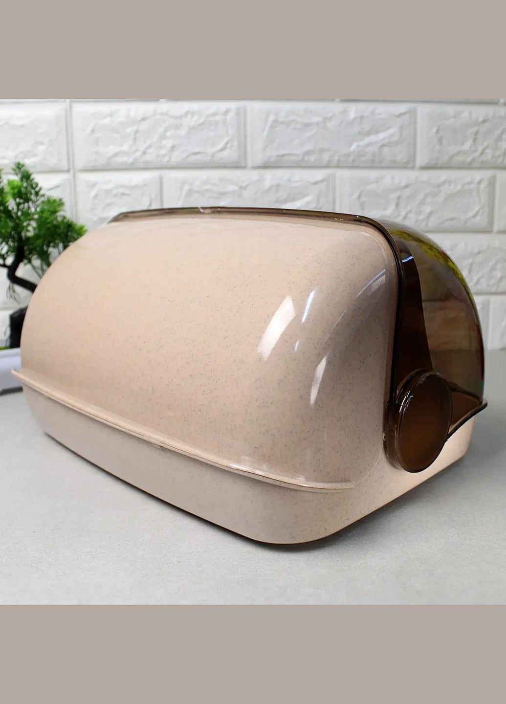 Містка бежева пластикова хлібниця з відкидною кришкою 41*27*18.5 см Lamela (303721897)