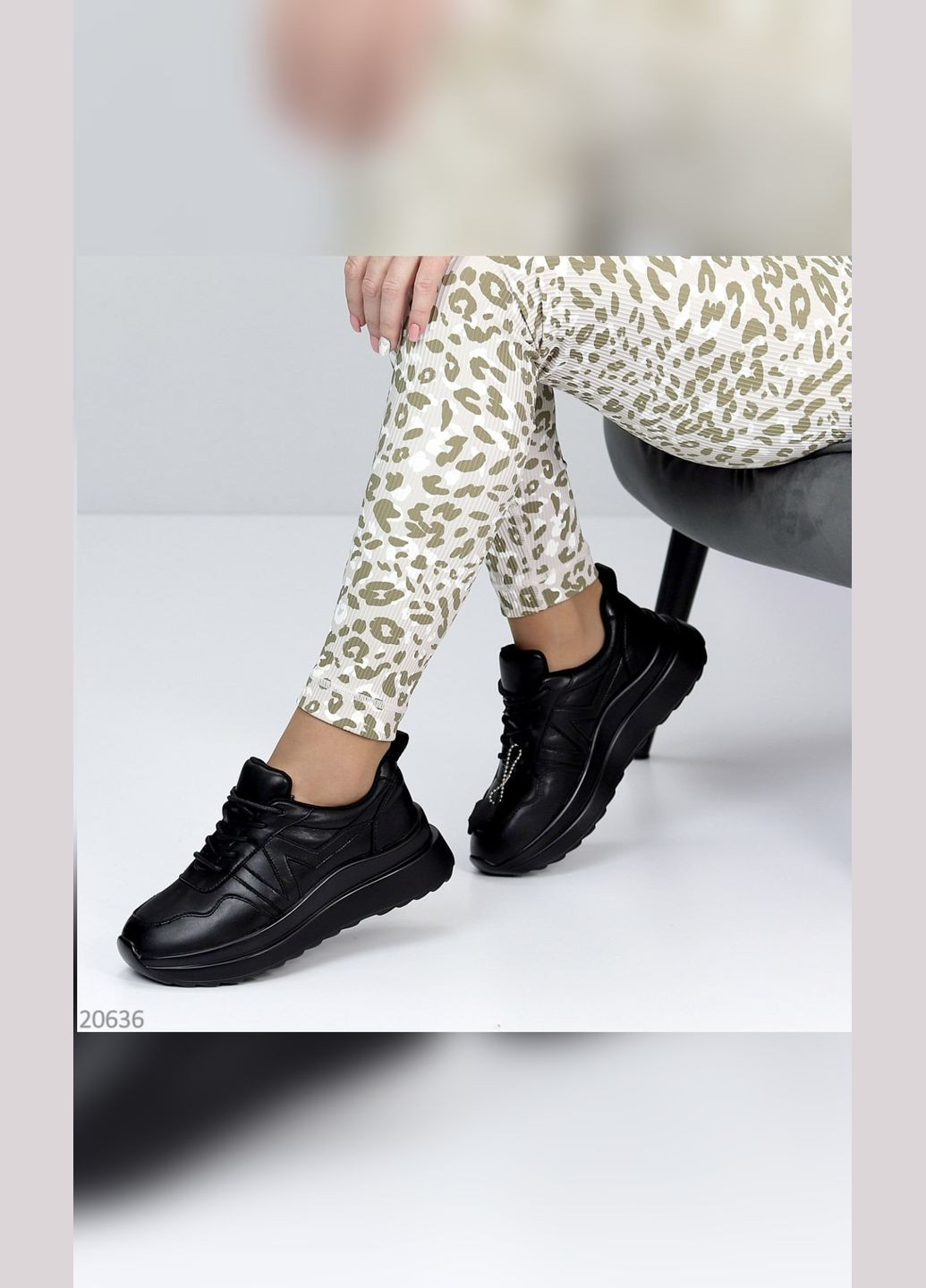 Черные демисезонные классические женские кроссовки No Brand