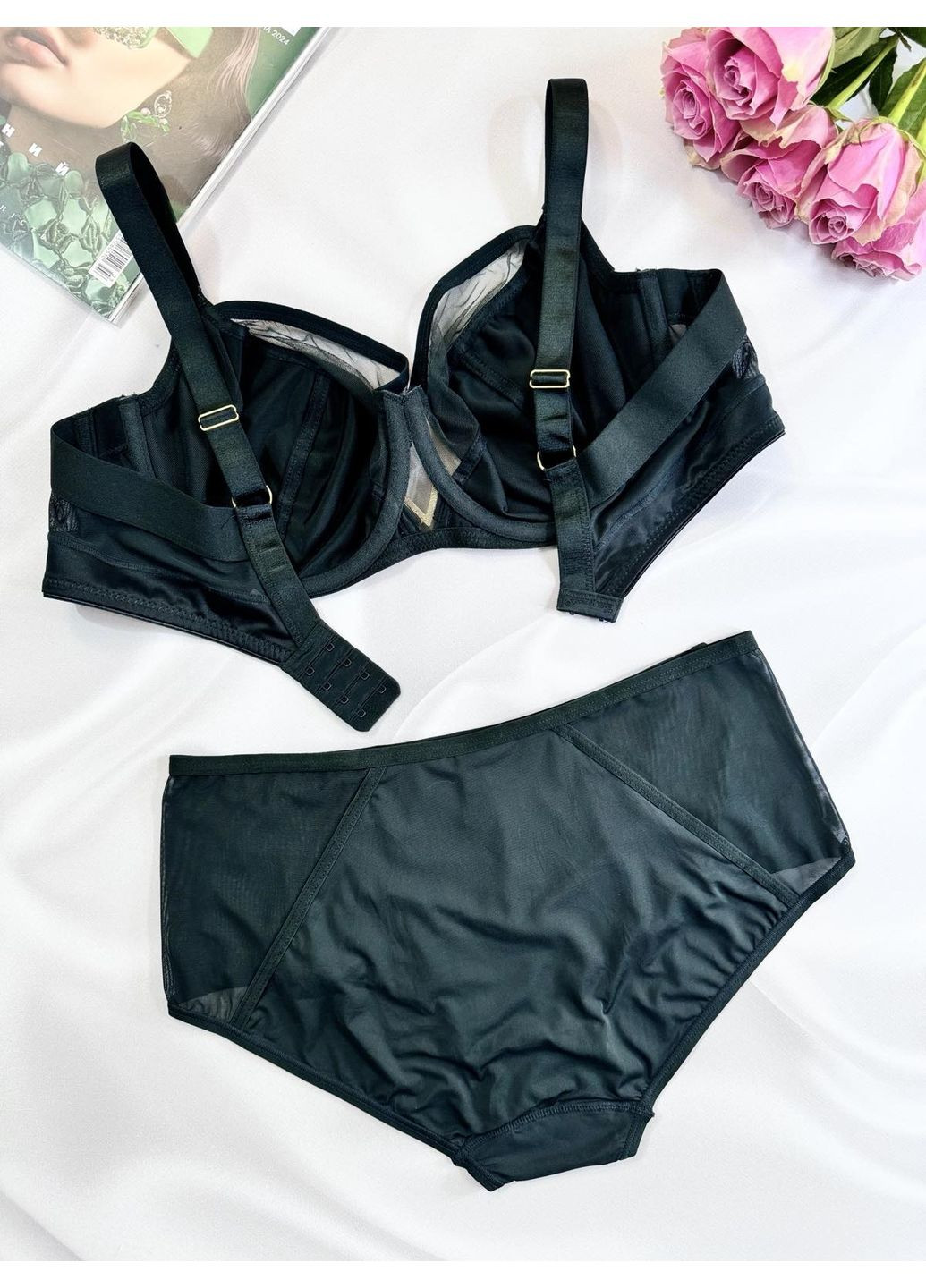 Изумрудный комплект чашка д без поролона Lanny Mode