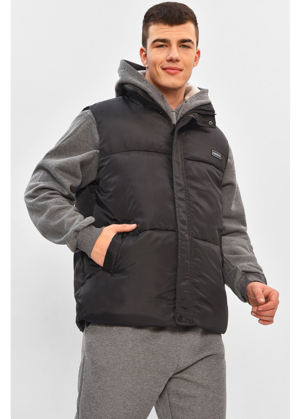 Жилетка мужская демисезонная черного цвета Let's Shop (369447279)