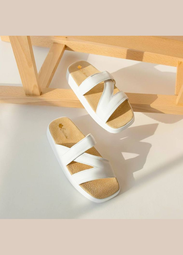 Белые кожаные женские шлепанцы milady h-005 белые Kindzer