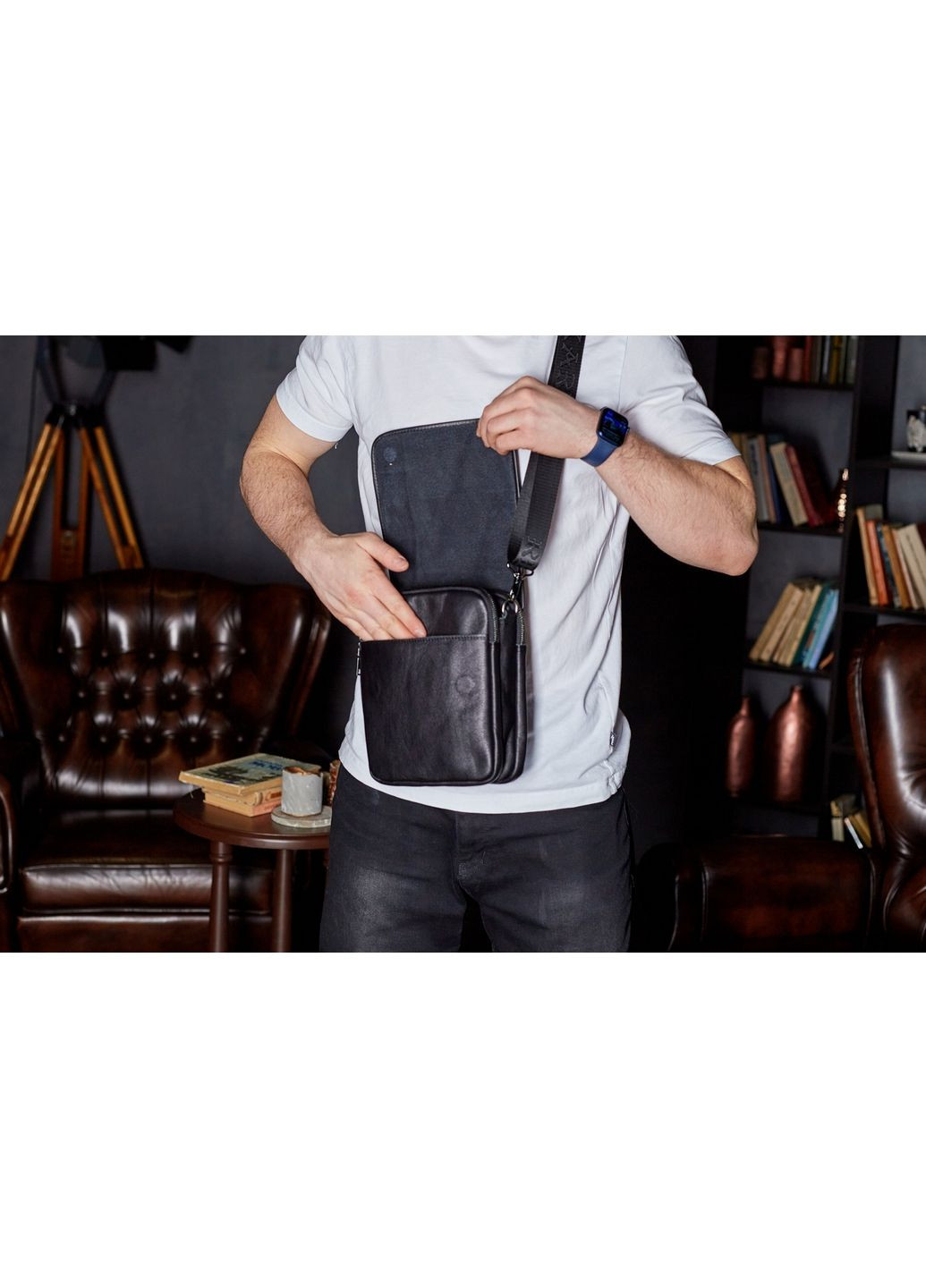 Шкіряна чоловіча сумка через плече 25х22х8 см Tiding Bag (289459950)