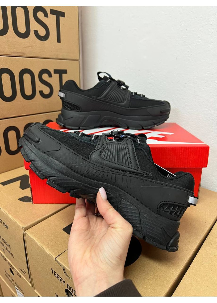 КРОССОВКИ ЖЕНСКИЕ NIKE ZOOM VOMERO ROAM SUMMIT BLACK НАЙК ЗУМ ВОМЕРО РОАМ No Brand чёрные демисезоны (367168656)