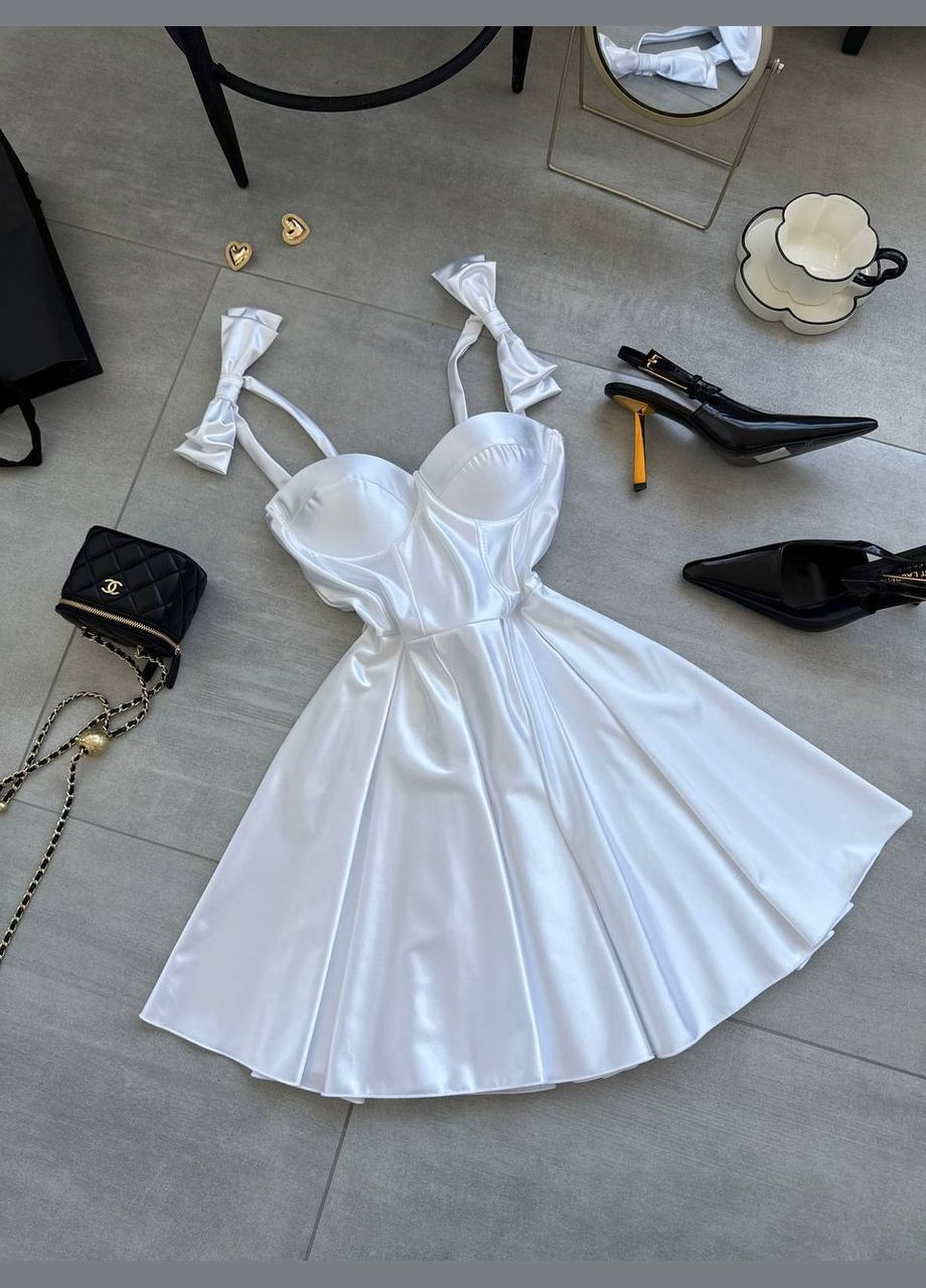 Молочное вечернее, праздничный, откровенный платье с чашками No Brand