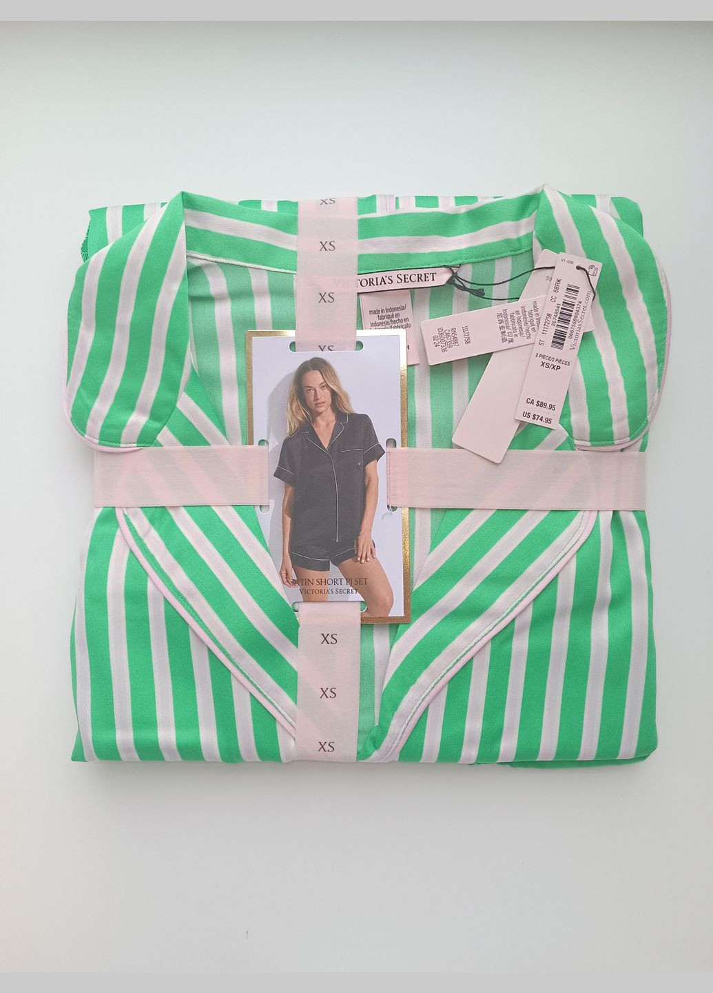 Зелена всесезон сатинова атласна піжама з шортами сорочка + шорти Victoria's Secret