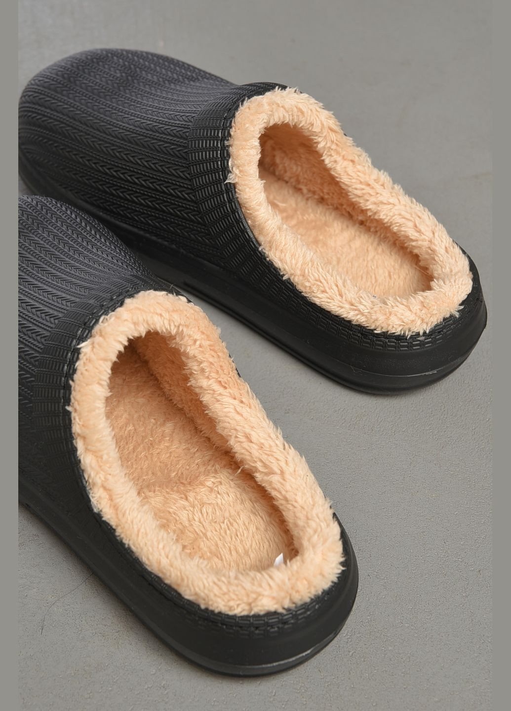 Галоши женские без задника утепленные черного цвета Let's Shop (302661383)