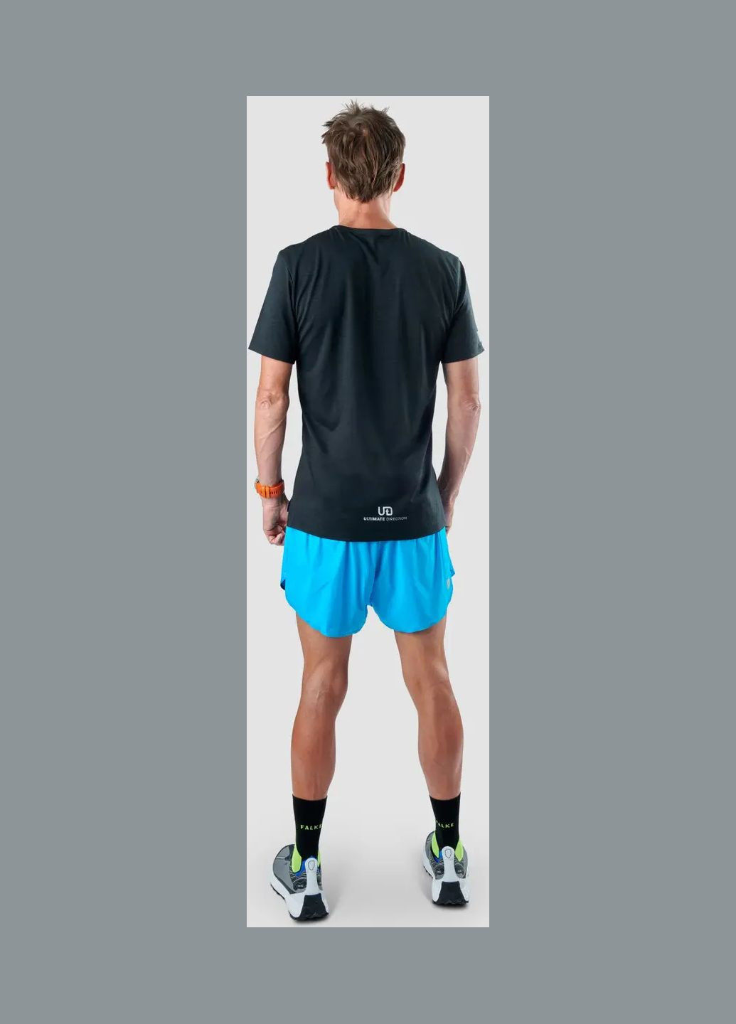 Черная футболка jason chlarb merino onyx Ultimate Direction