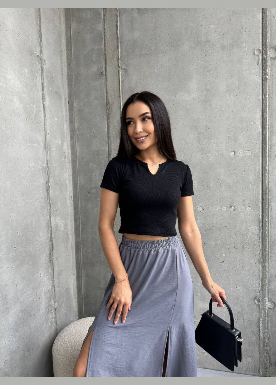 Серая повседневная, кэжуал однотонная легкая и невамогомая юбка длины меди с разрезами InFashion