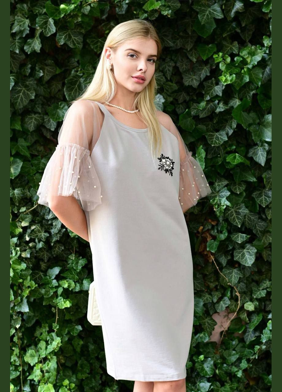 Пудровое платье Sonesta