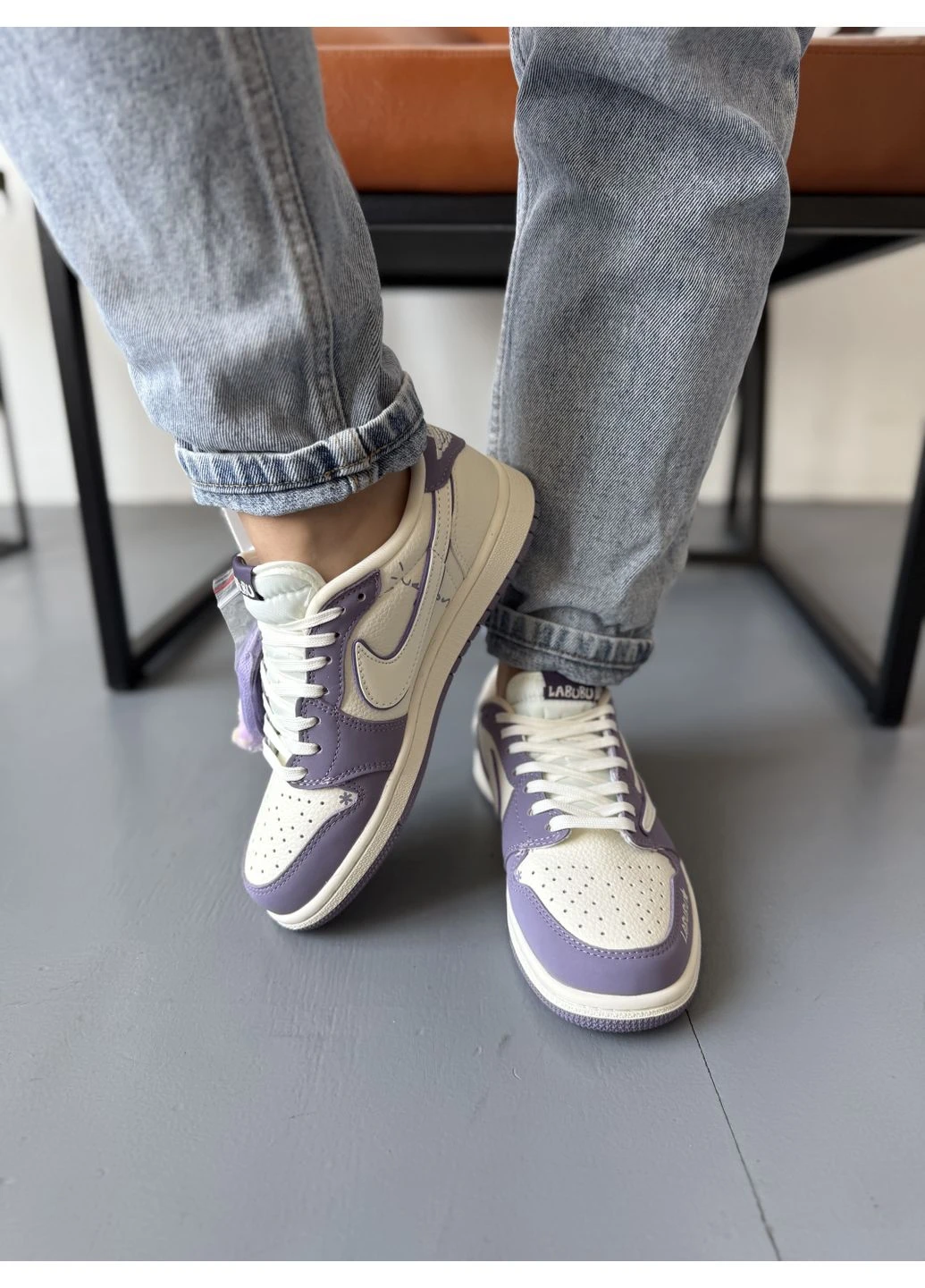 Фиолетовые летние кроссовки nike 1 low travis scott x labubu violet найк аир ретро фиолетовые No Brand