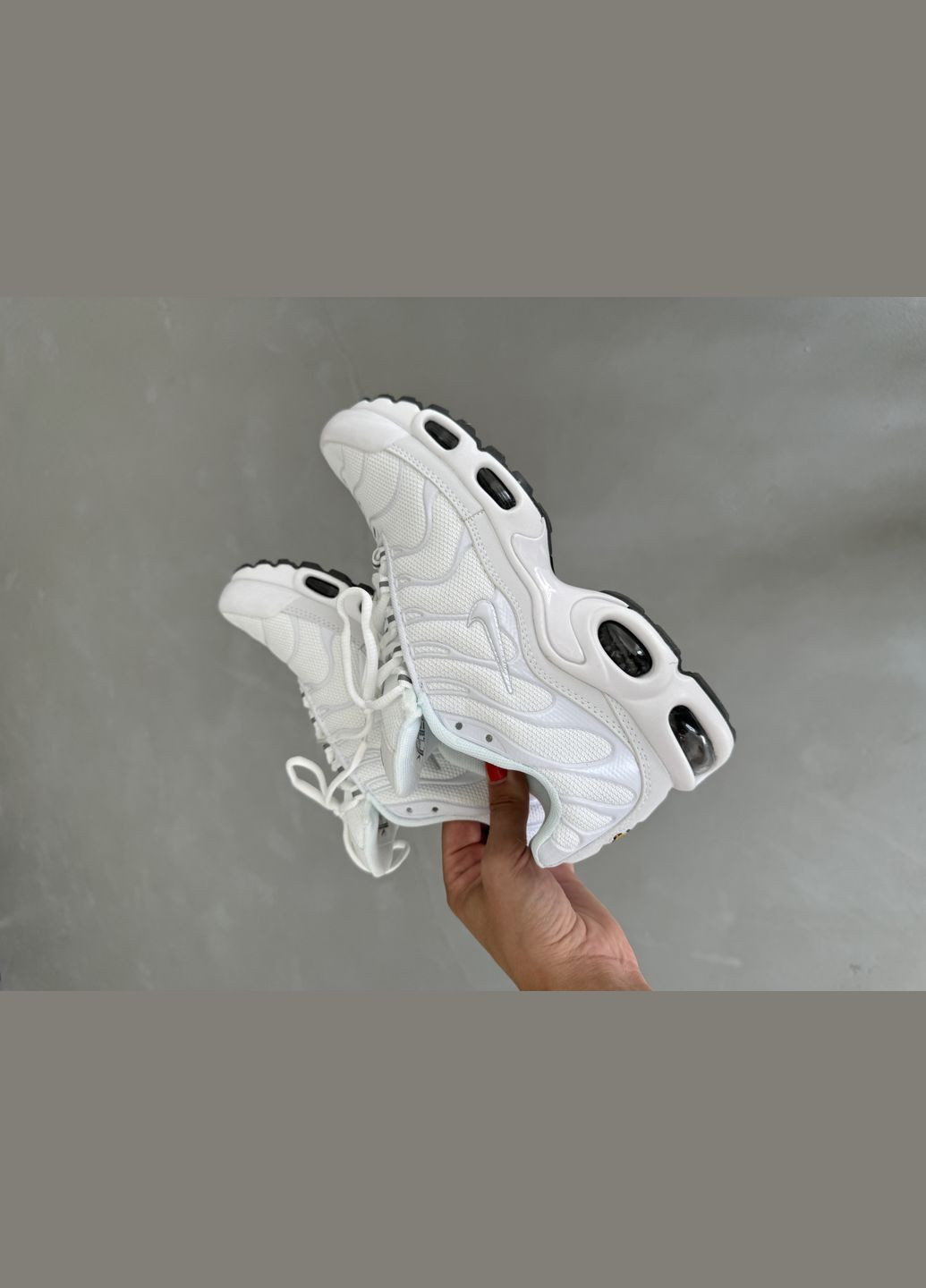 Білі Осінні кросівки чоловічі і жіночі nike air max tn plus white | найк аір макс тн плюс білі No Brand