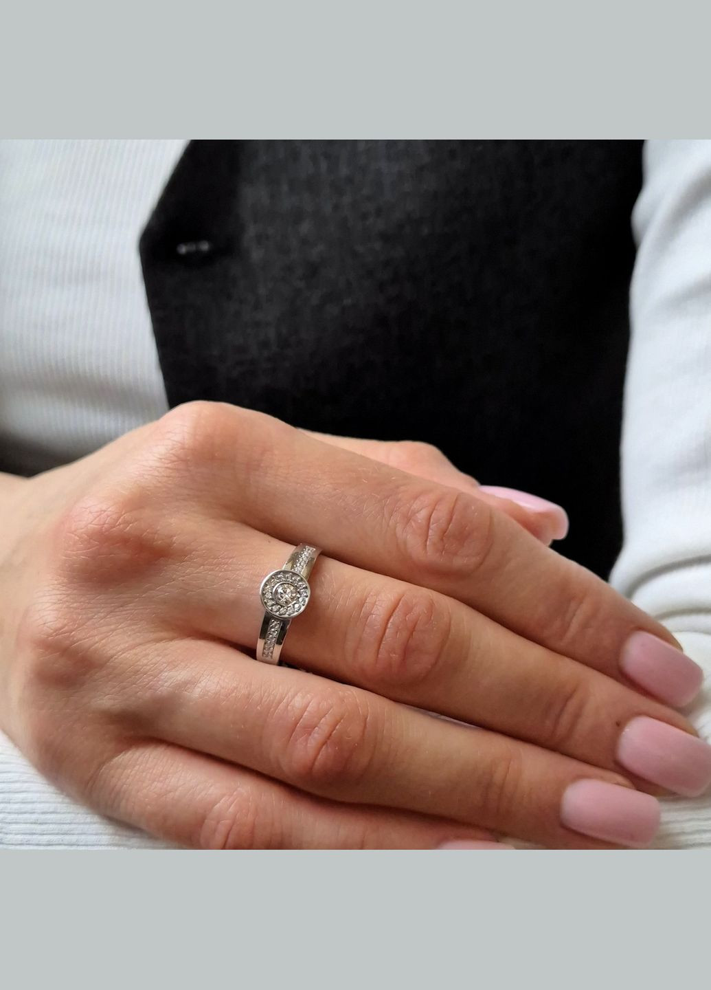 Серебряное кольцо с Белыми Камнями размер серебро 925 пробы Родированное 1601к 1.77г No Brand (322640909)