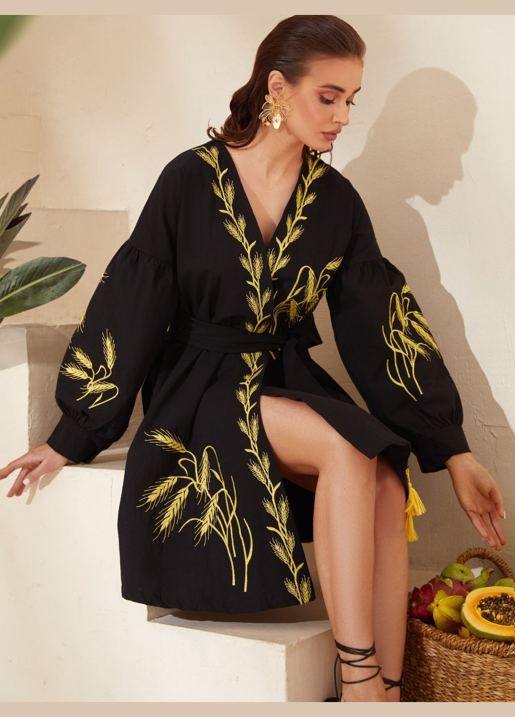 Черное женское платье с вышивкой на запах "колоски" ESQ