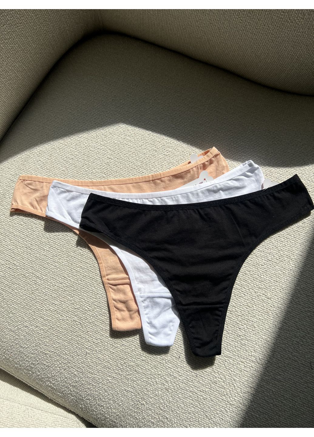 Трусики стринги базовые из мягкого хлопка – Телесный KozaBiat (365267944)