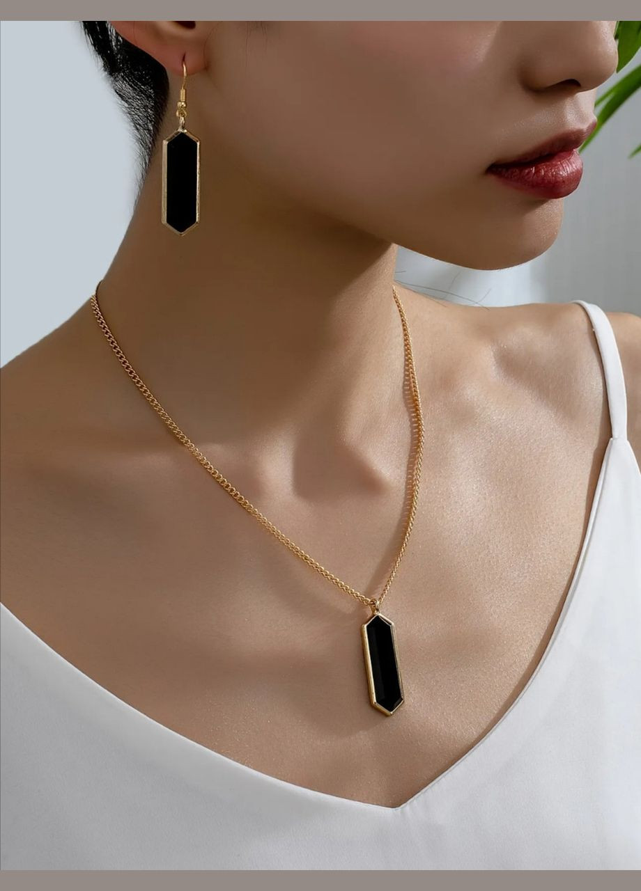 Жіночий набір Чорний Прямокутник, підвіска з ланцюжком і сережки No Brand (358650340)