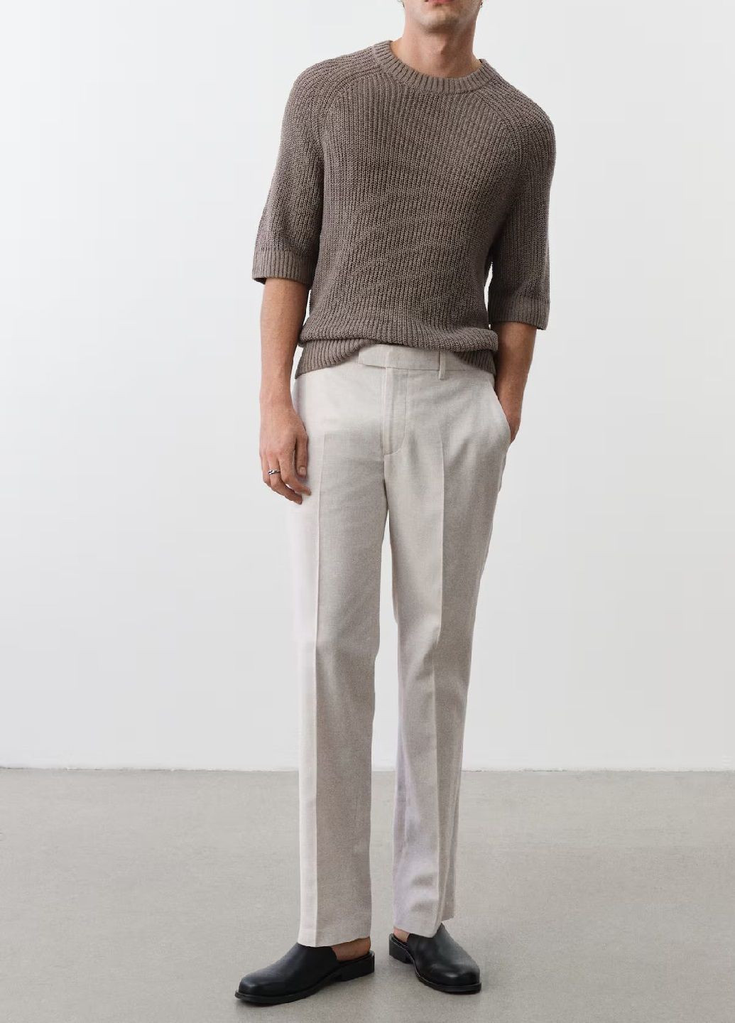 Светло-бежевые классические летние брюки H&M