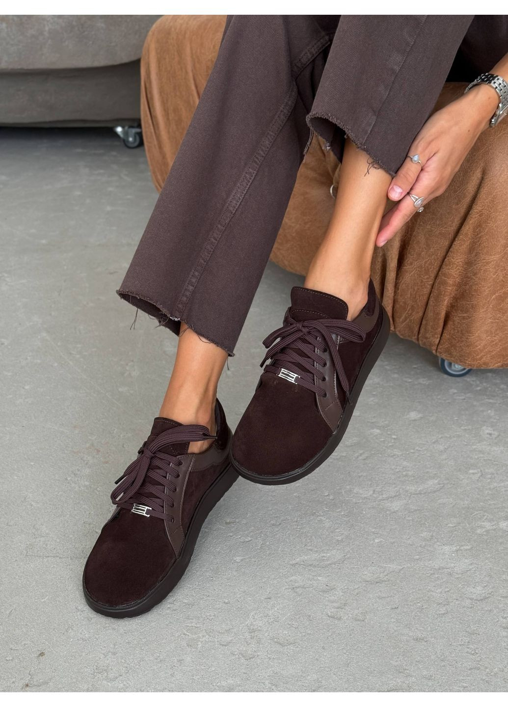 Темно-коричневі анатомічні замшеві кеди Helen