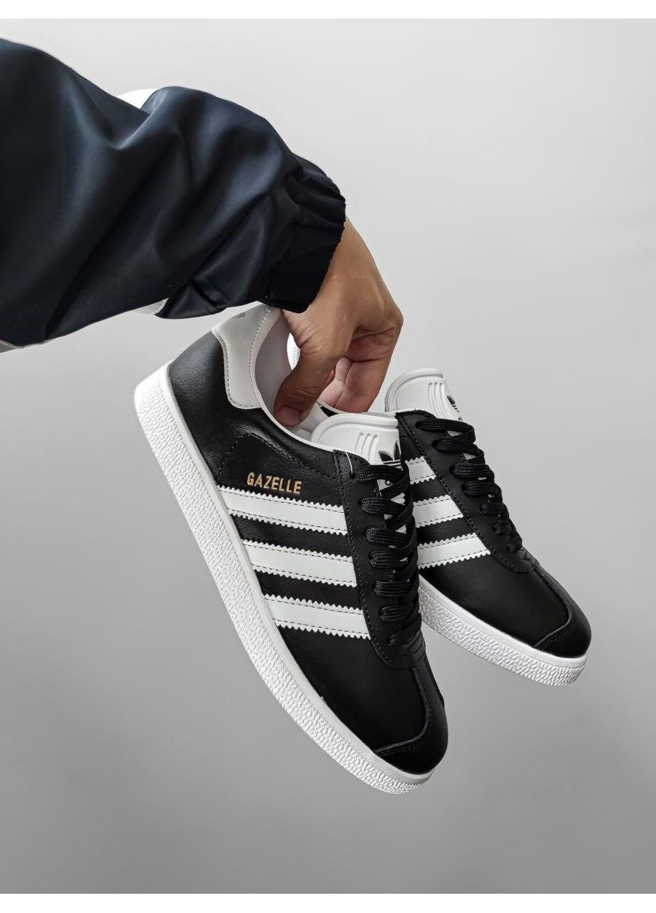 Черные демисезонные кроссовки мужские adidas gazelle black / white адидас газель No Brand