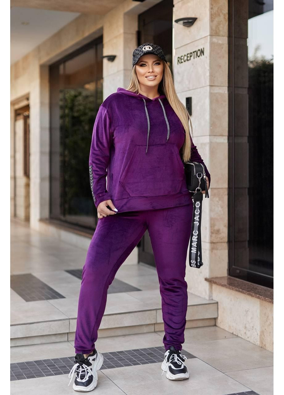 Комфортний жіночий велюровий костюм Sofia 1585 (367955559)