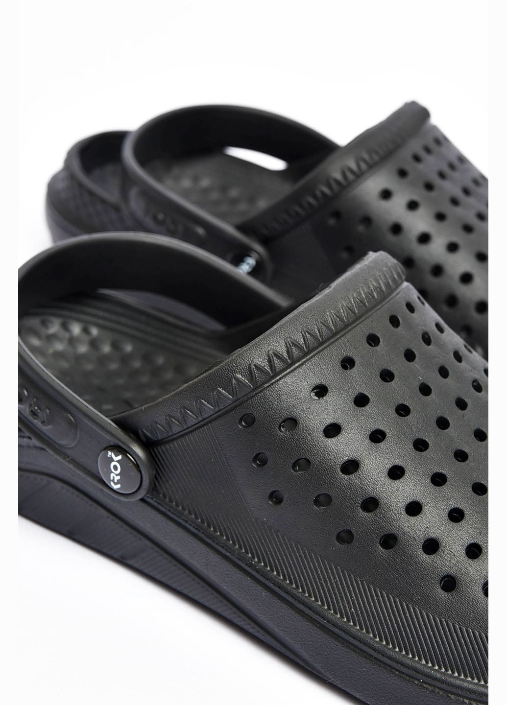 Кроксы мужские черного цвета Let's Shop (329687865)