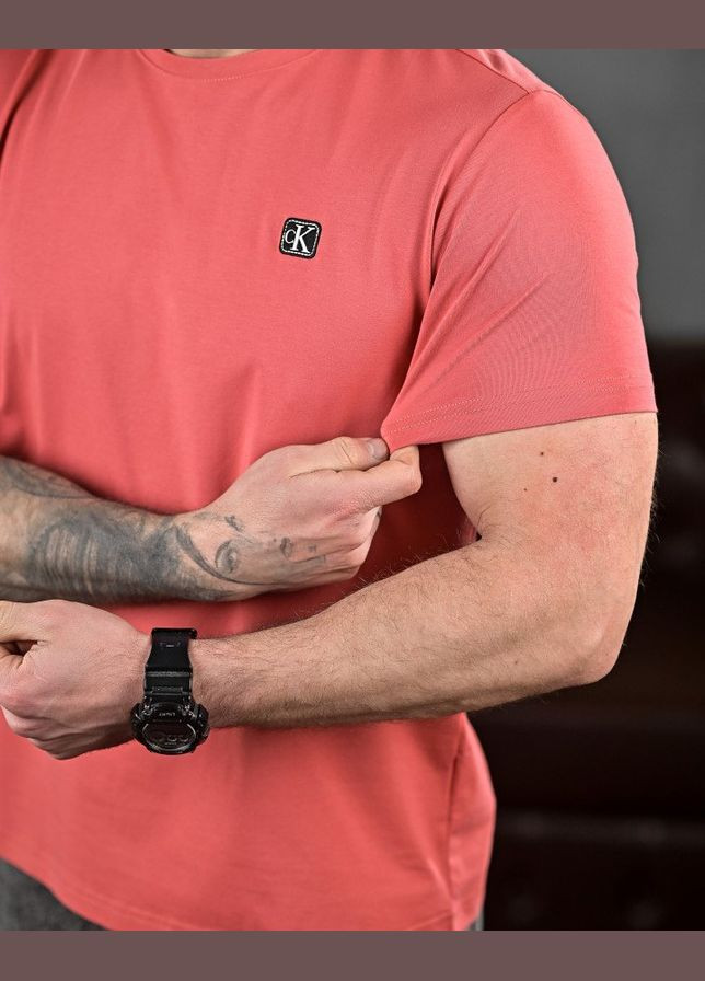 Розовая стильная мужская футболка calvin klein розовая Freedom