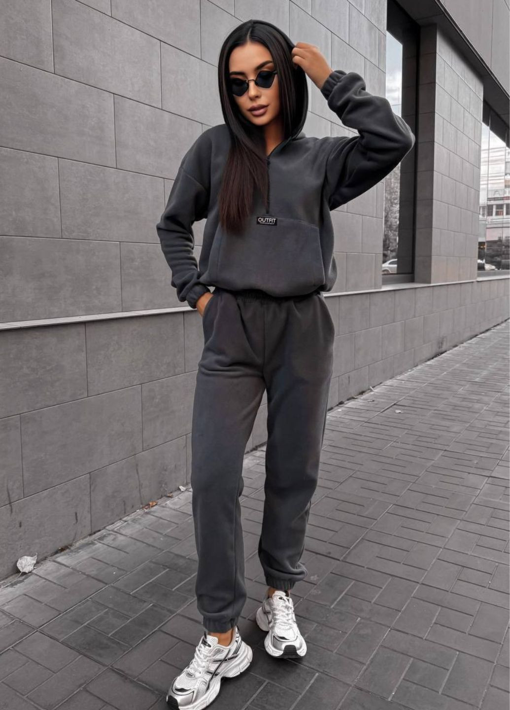 Базовий повсякденний флісовий костюм двійка: кофта на змійці з капюшоном та кишенею кенгуру + штани на резинці Tik-Tak (325608999)