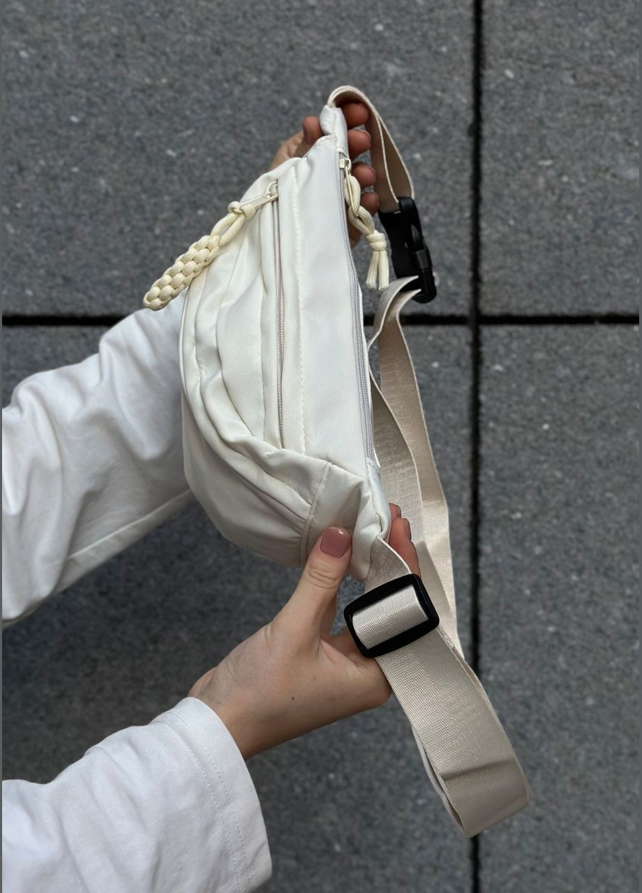 Бананка біла молочна 102 поясна сумка через плече No Brand (303606032)