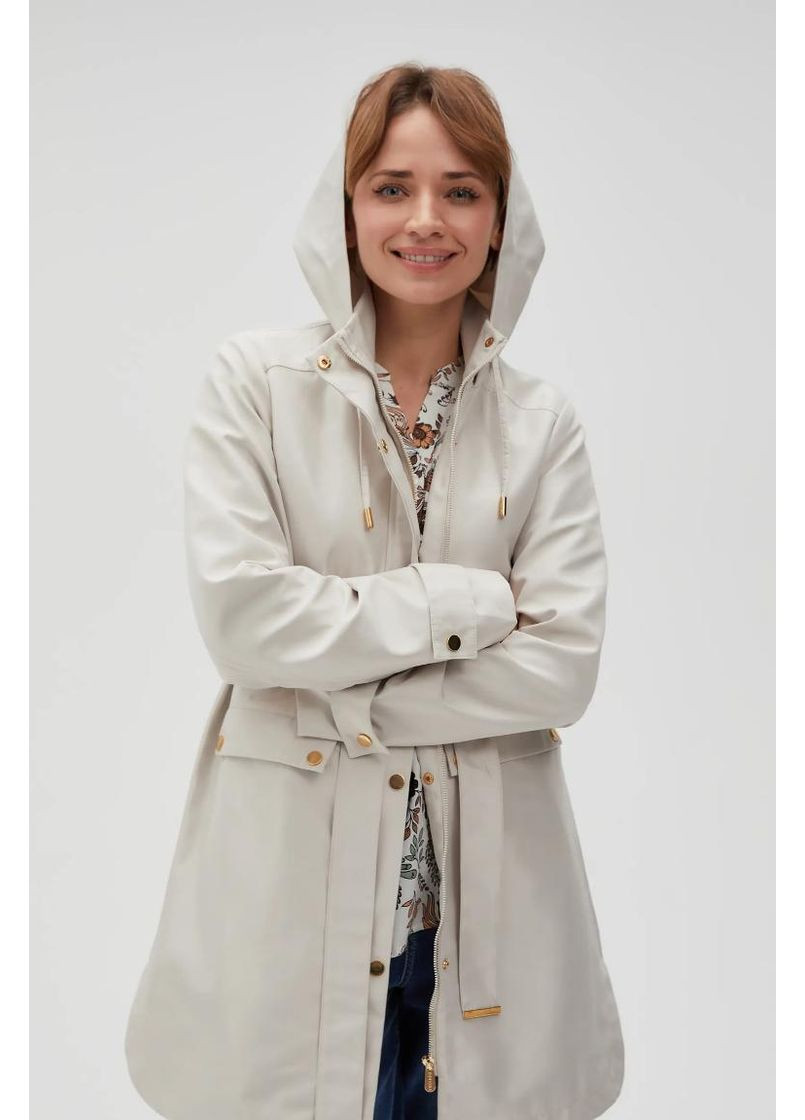 Бежевая демисезонная куртка Moodo