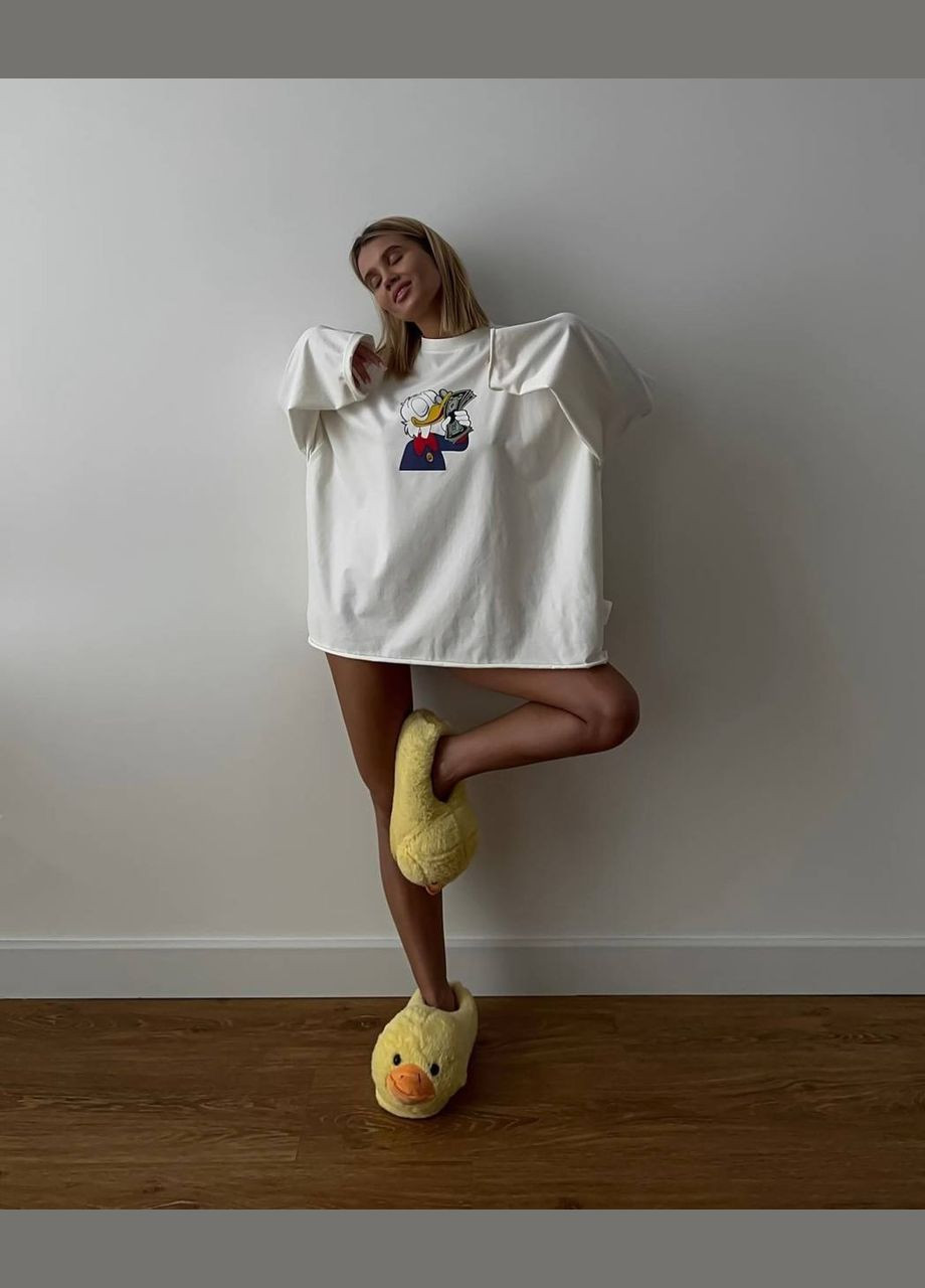 Якісний оверсайз лонгслів з принтом "Дональд Дака" з турецького куліра, молочний oversize лонгслів з принтом No Brand (282477121)