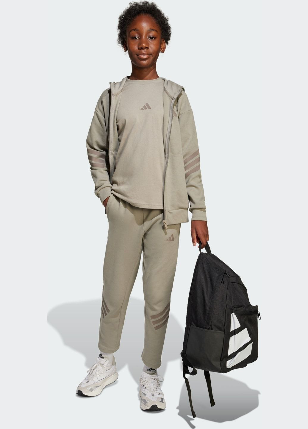 Бежева демісезонна футболка future icons 3-stripes kids adidas