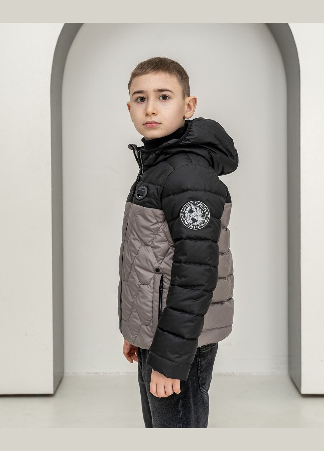 Чорна демісезонна демісезонна куртка для хлопчика SK