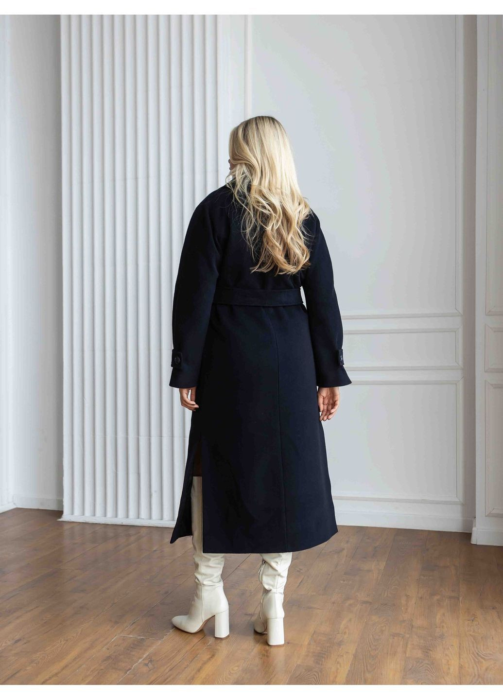 Темно-синее Зимнее утепленное пальто синего цвета Raslov