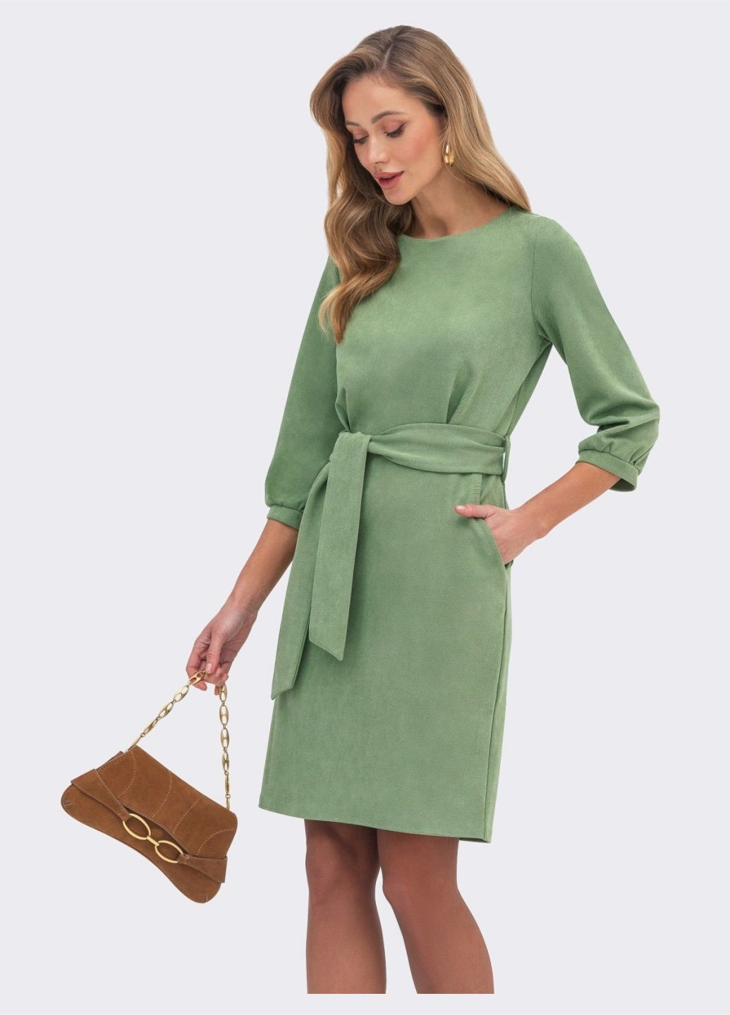 Зеленое полуприлегающее платье зелёного цвета Dressa
