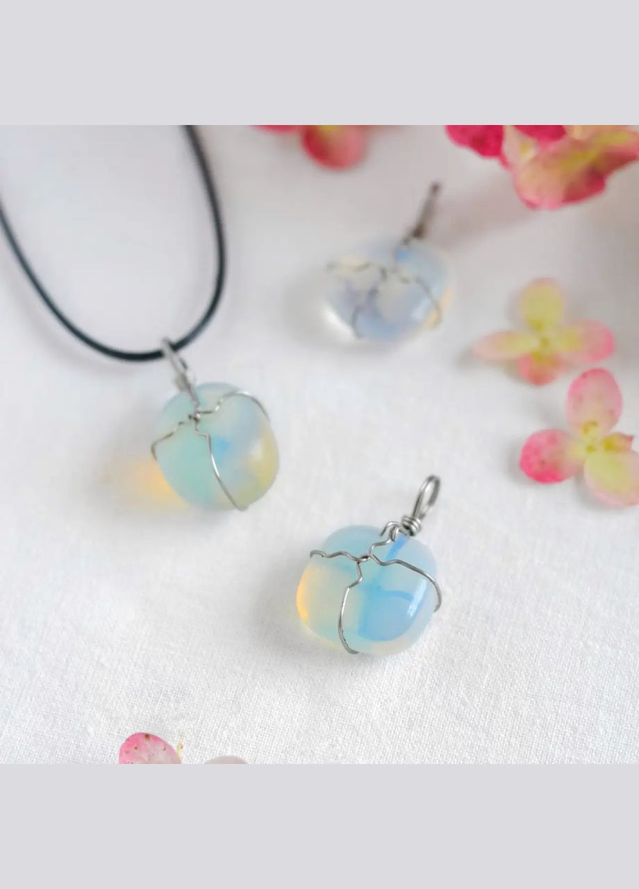 Кулон Місячний камінь (синт.) в обплетенні асорті d-22х14мм+- на шнурі L-45-50см No Brand підвіска (302254727)