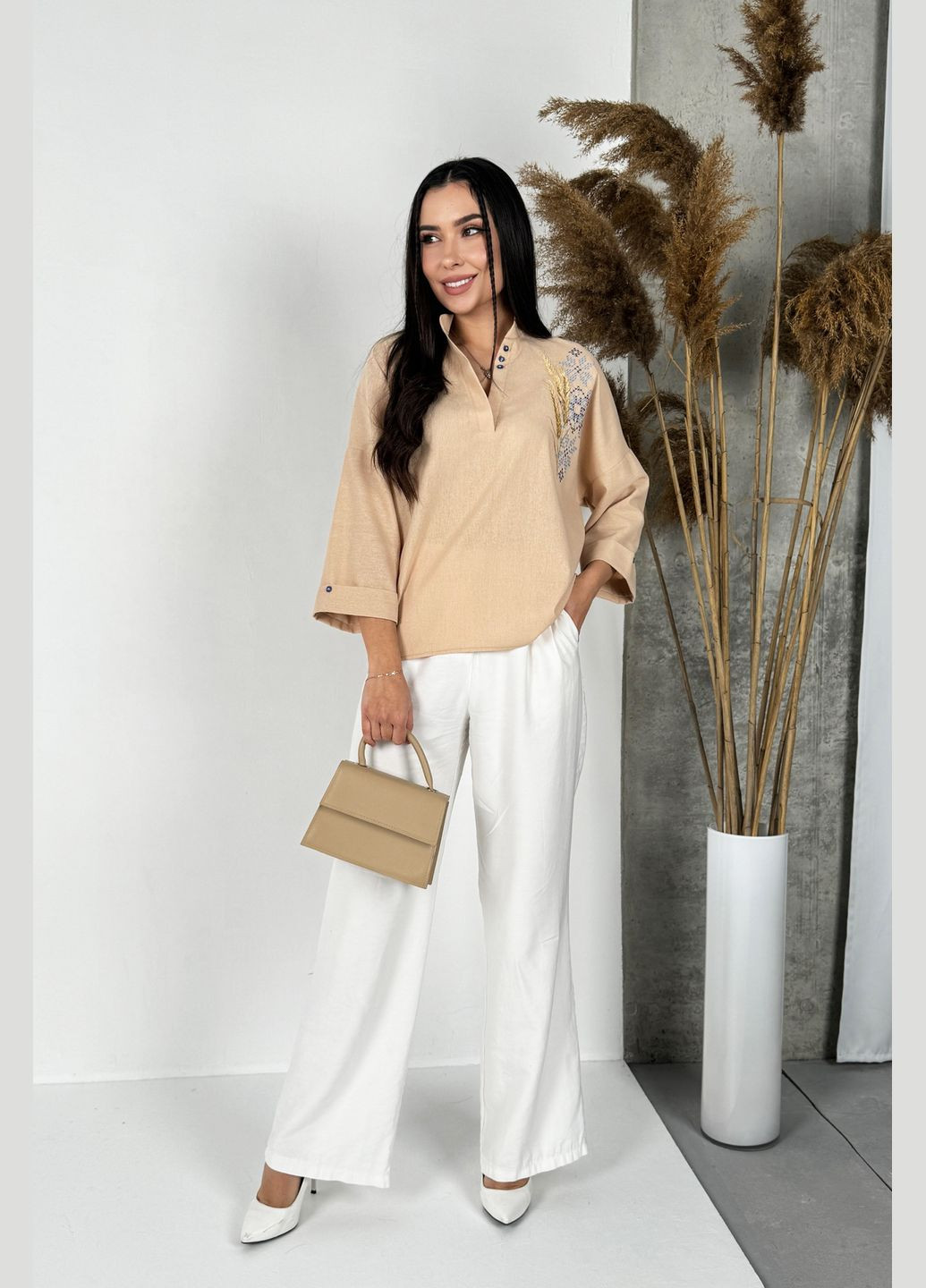 Бежева неймовірно гарна блуза-вишиванка вільного крою INNOE візерунок українська символіка вільна льон (299760405)