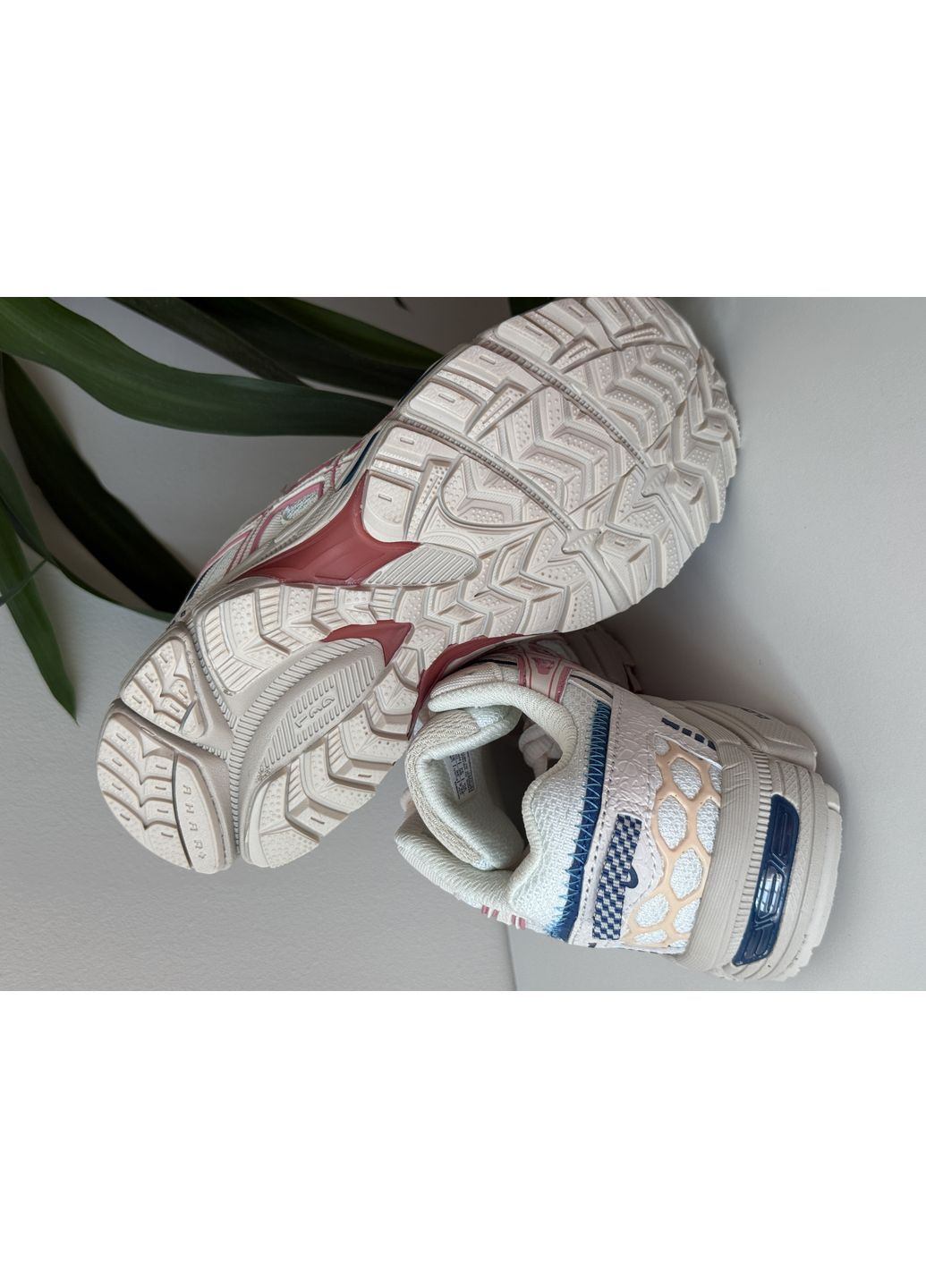 Кросівки жіночі Asics Gel-Kahana 8 Beige Pink | Асікс Гель-Кахана 8 бежеві No Brand бежеві демісезони (366576528)